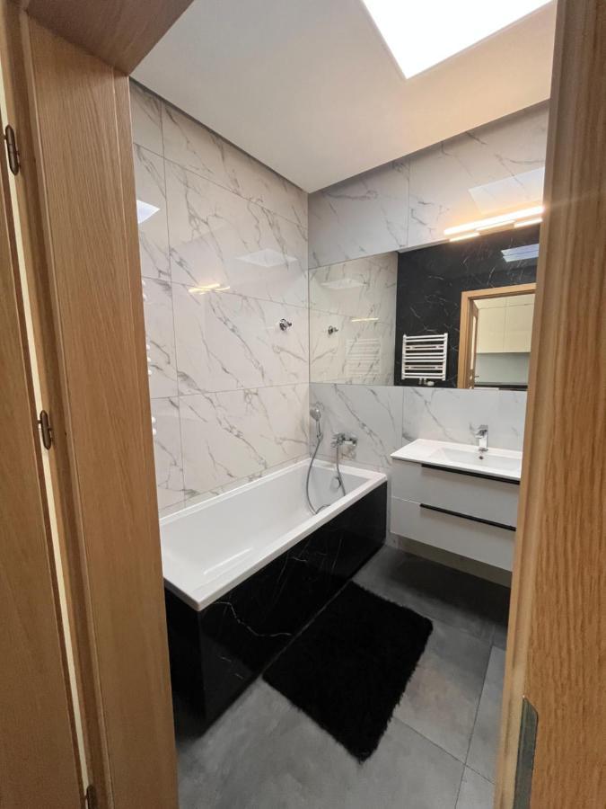 Relax Apartments - Gdansk Central & Parking Екстериор снимка