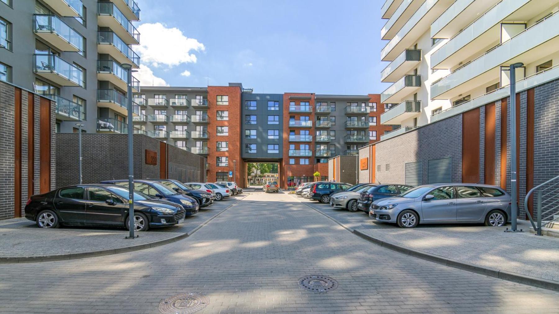 Relax Apartments - Gdansk Central & Parking Екстериор снимка