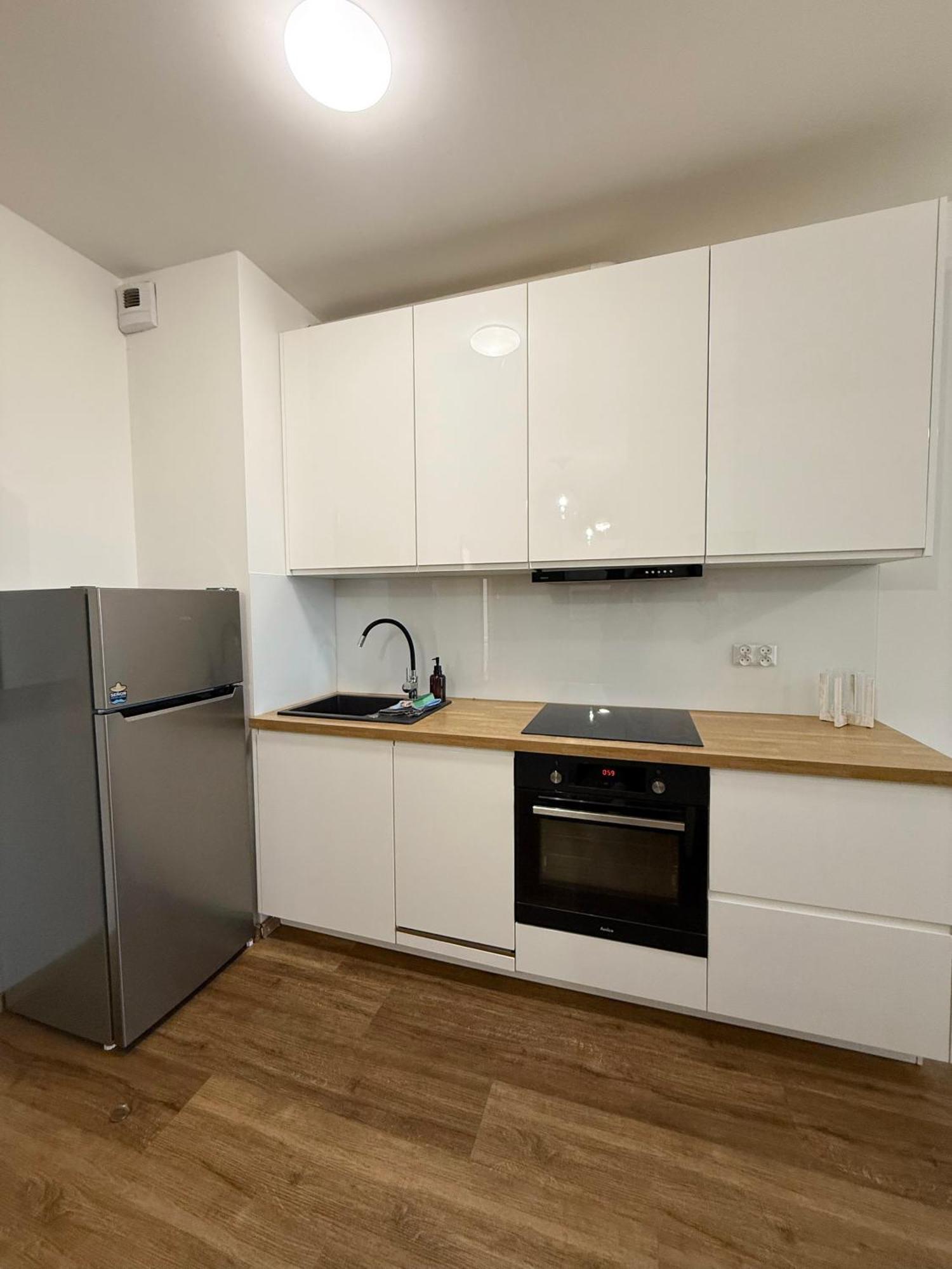 Relax Apartments - Gdansk Central & Parking Екстериор снимка